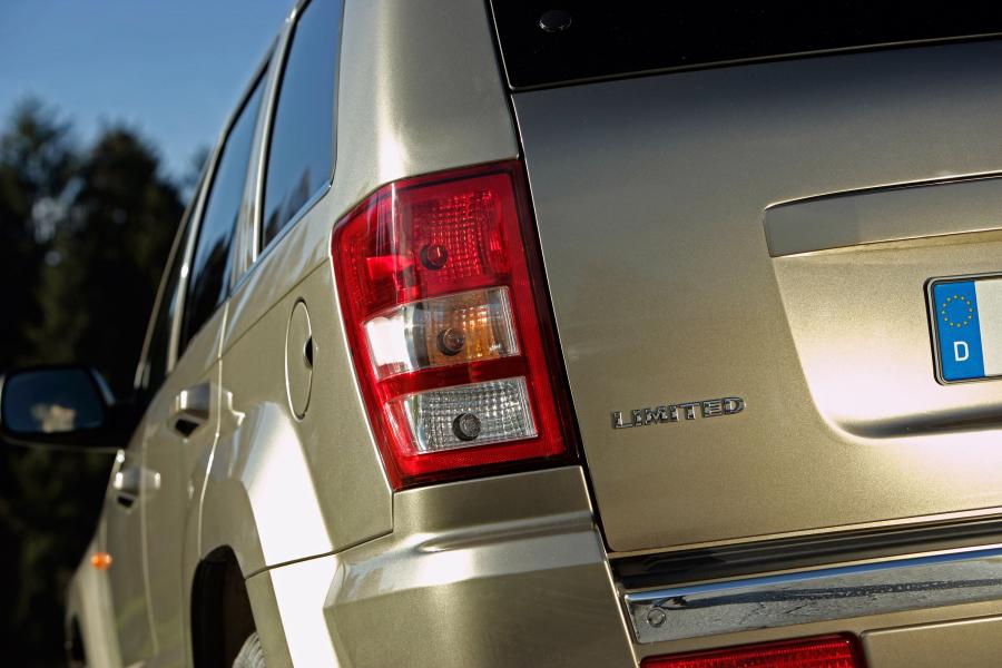  Jeep Grand Cherokee 2005 года  (фото 83 из 133)